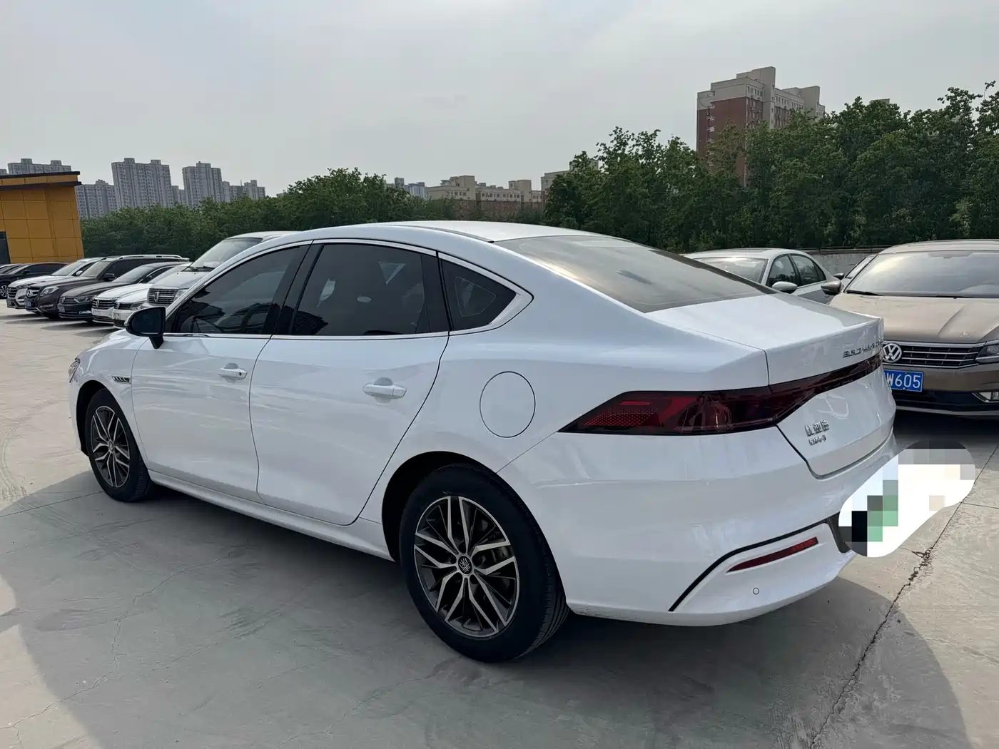 BYD Qin PLUS 2021 DM-i 55KM Flagship фото 7