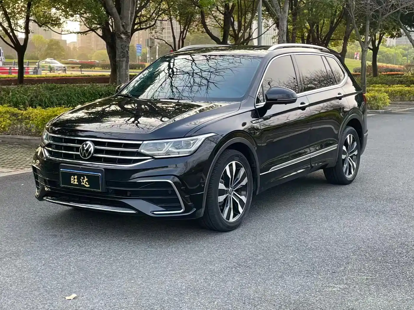 Volkswagen Tiguan L 2022 330TSI Automatic 2WD R-Line Flagship Edition
