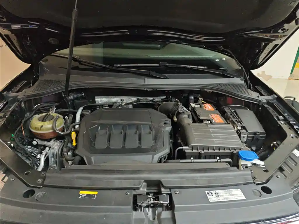 Volkswagen Tiguan L 2022 330TSI Automatic 2WD Comfort Edition фото 20