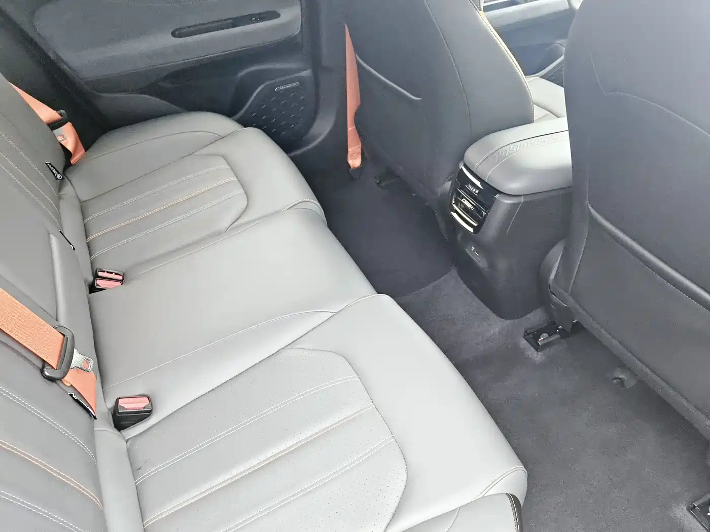 GAC Trumpchi Trumpchi Emkoo 2022 270T DCT J16 R-style Track Edition фото 7