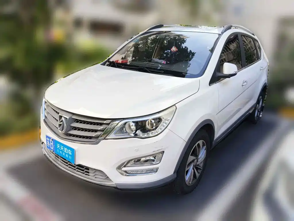 Baojun 560 2017 2016 1.5T Manual Luxury