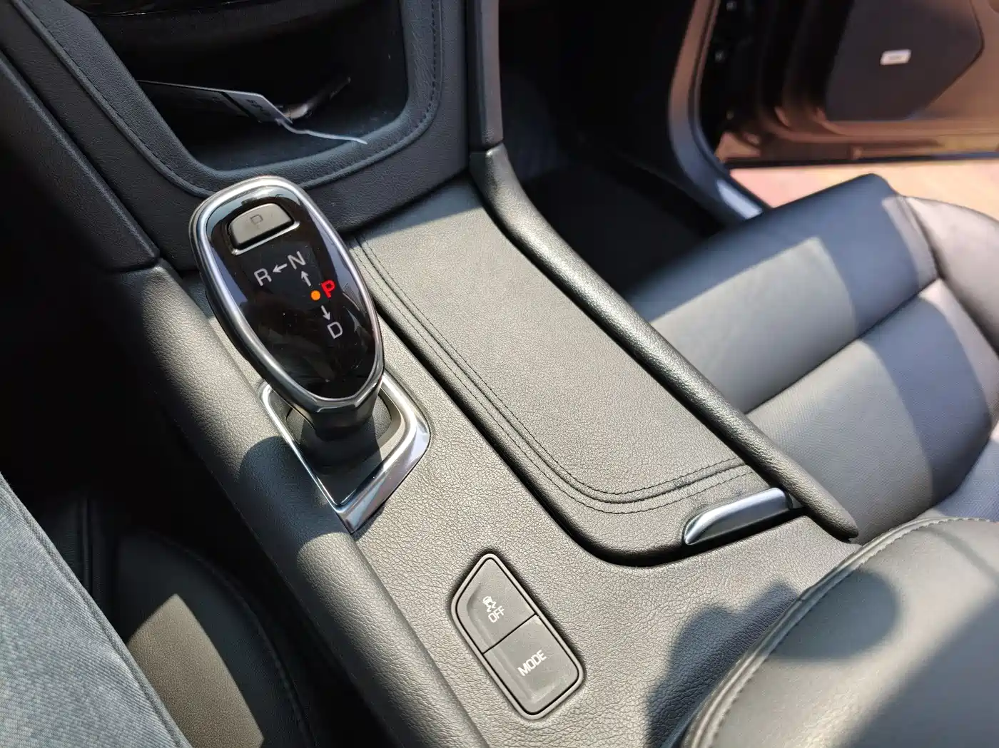 Cadillac XT5 2018 25T Luxury фото 15