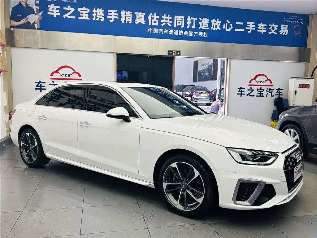 Audi A4L 2020 40 TFSI Fashion Dynamic Edition фото 3
