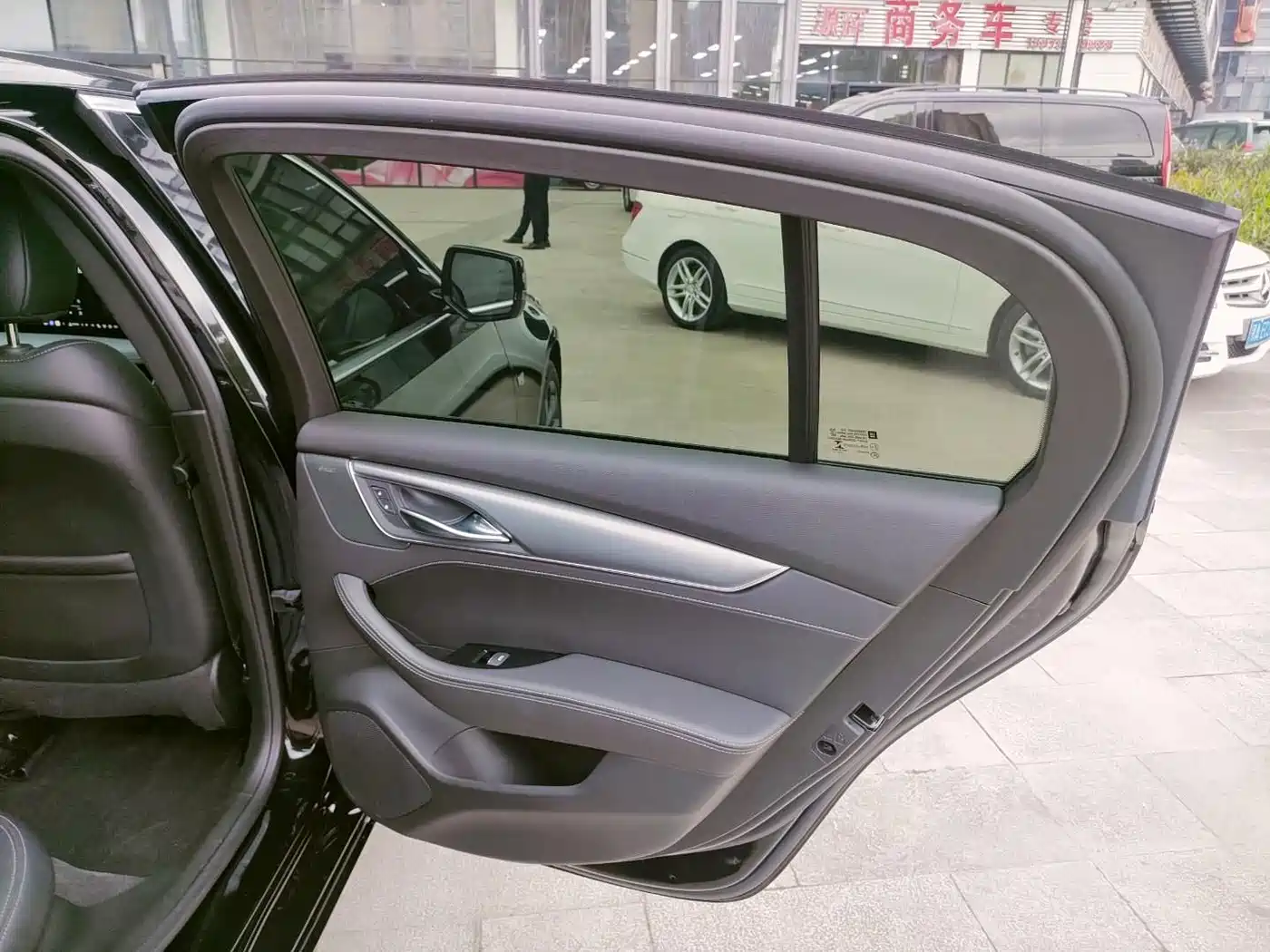 Cadillac CT5 2024 28T Luxury Model Pro фото 6