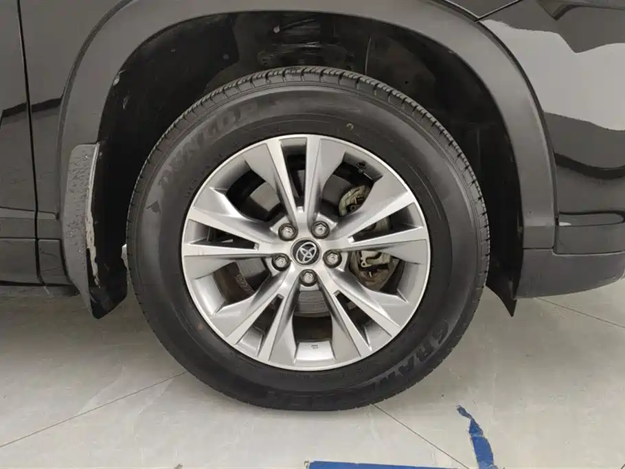 Toyota Highlander 2018 2.0T 2WD Elite 7-seater (China V) фото 6