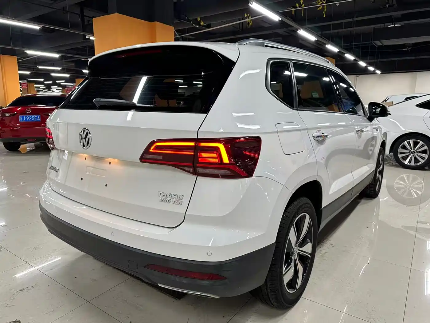 Volkswagen Tharu 2020 280TSI 2WD Comfort Edition China VI фото 13