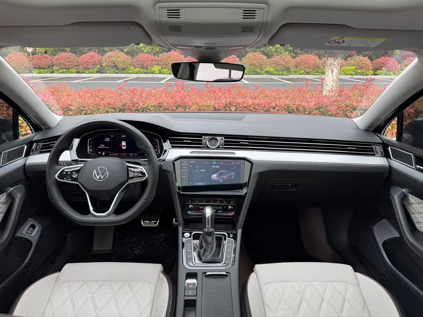 Volkswagen Magotan 2024 2 Million Units Public Sharing Edition 330TSI DSG Luxury фото 13