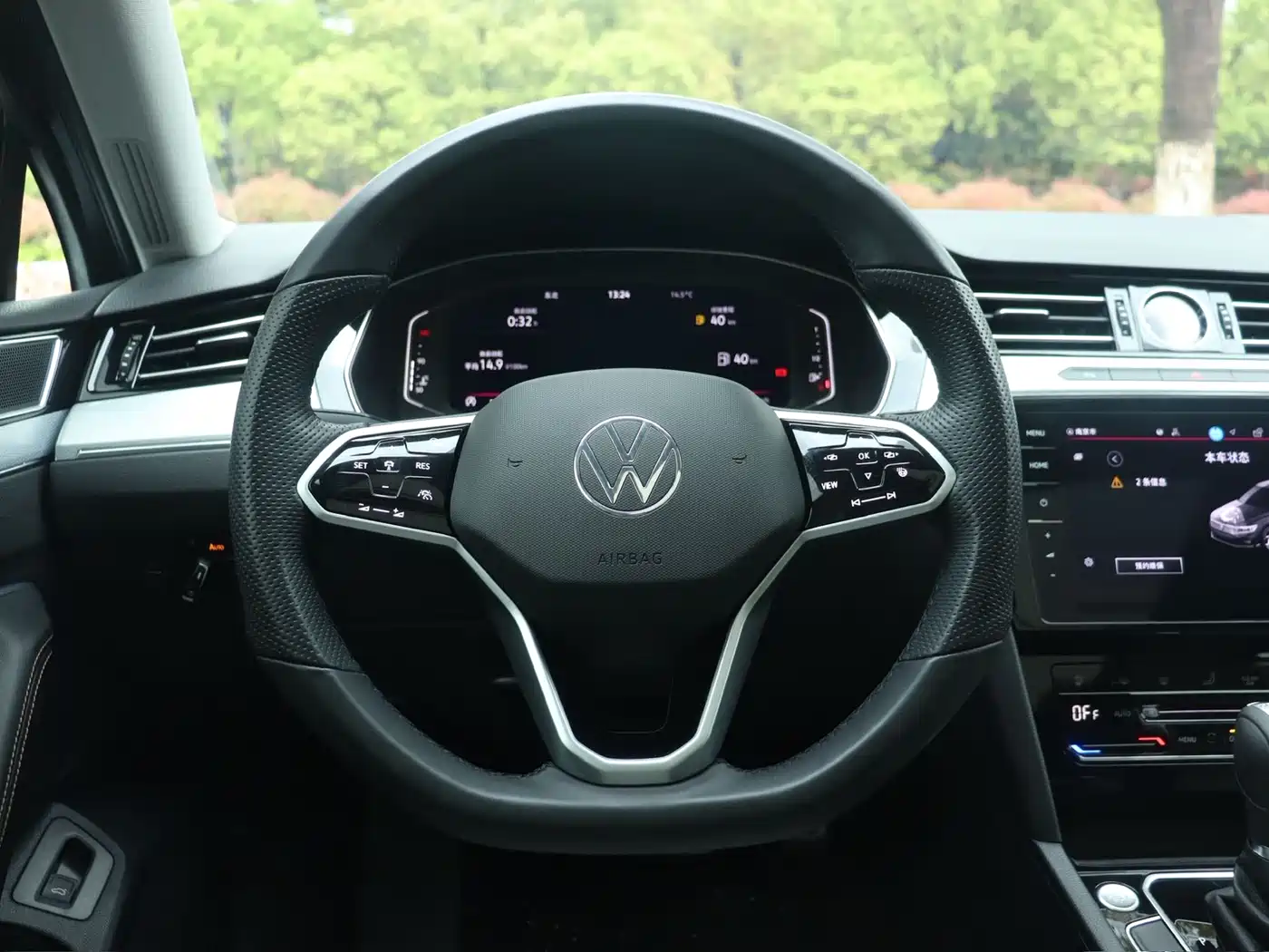 Volkswagen Magotan 2024 2 Million Units Public Sharing Edition 330TSI DSG Luxury фото 18