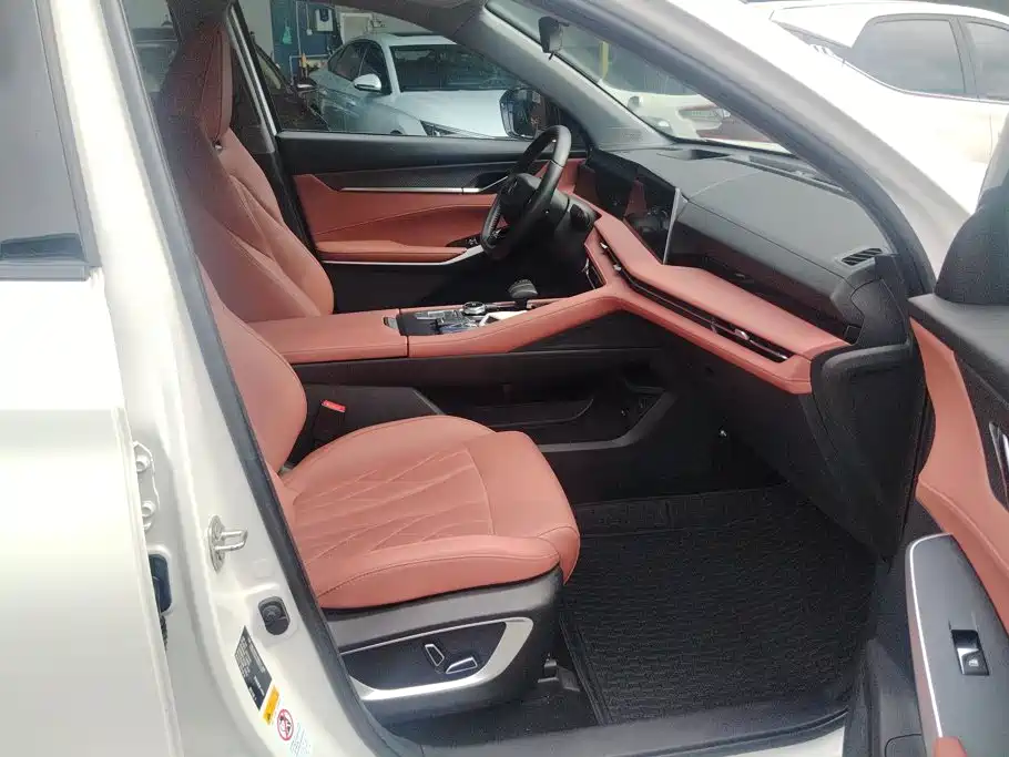 Фото 8 - Changan CS75 PLUS