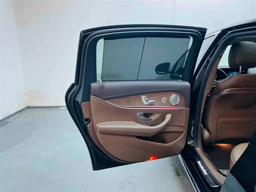Mercedes-Benz E-Class 2021 Facelift E 300 L Luxury фото 2