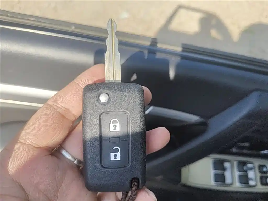 Mitsubishi Pajero (Import) 2016 3.0L Automatic Standard (China V) фото 9