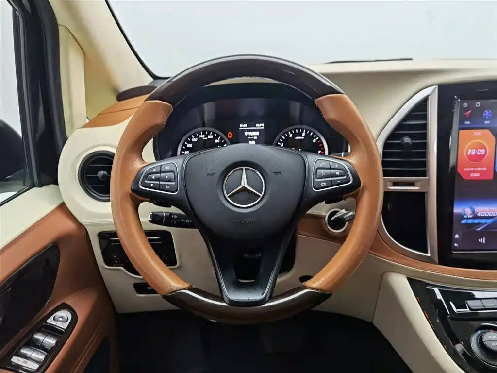 Mercedes-Benz Vito 2020 2.0T Elite Edition (7-seater) фото 11