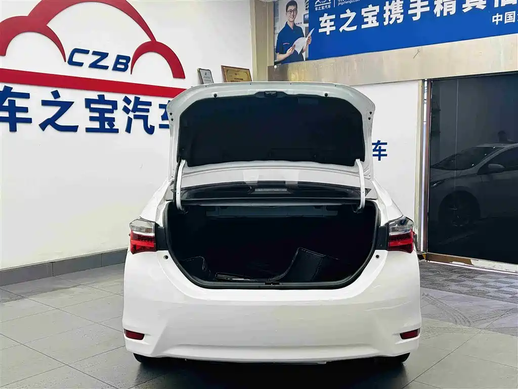 Toyota Corolla 2017 Facelift 1.2T S-CVT GL-i Leather Edition фото 9