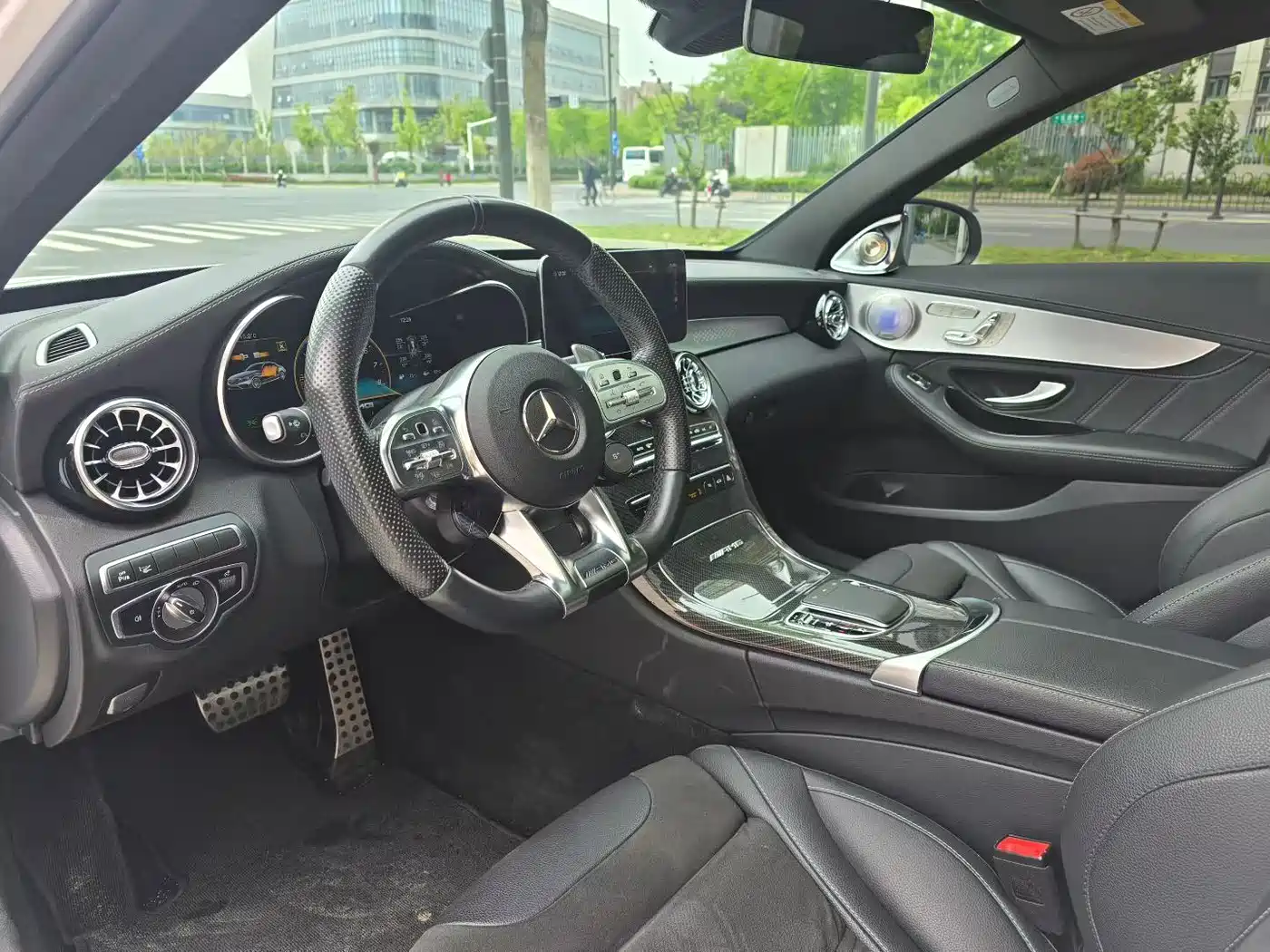 MERCEDES-BENZ C-CLASS AMG