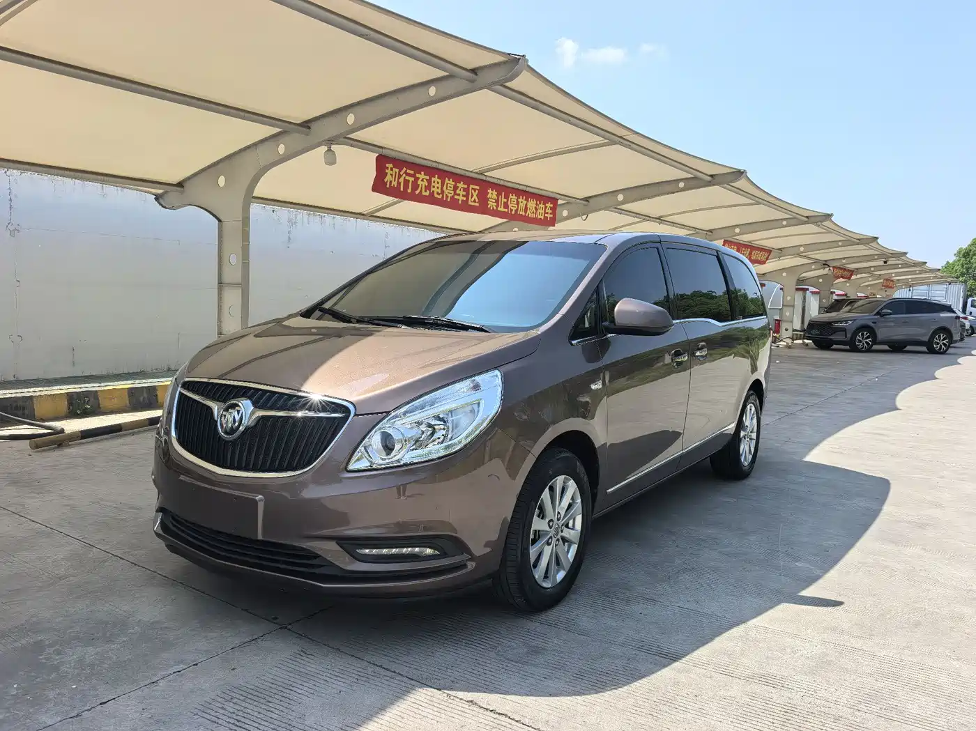 Buick GL8 2018 28T Luxury Model China VI
