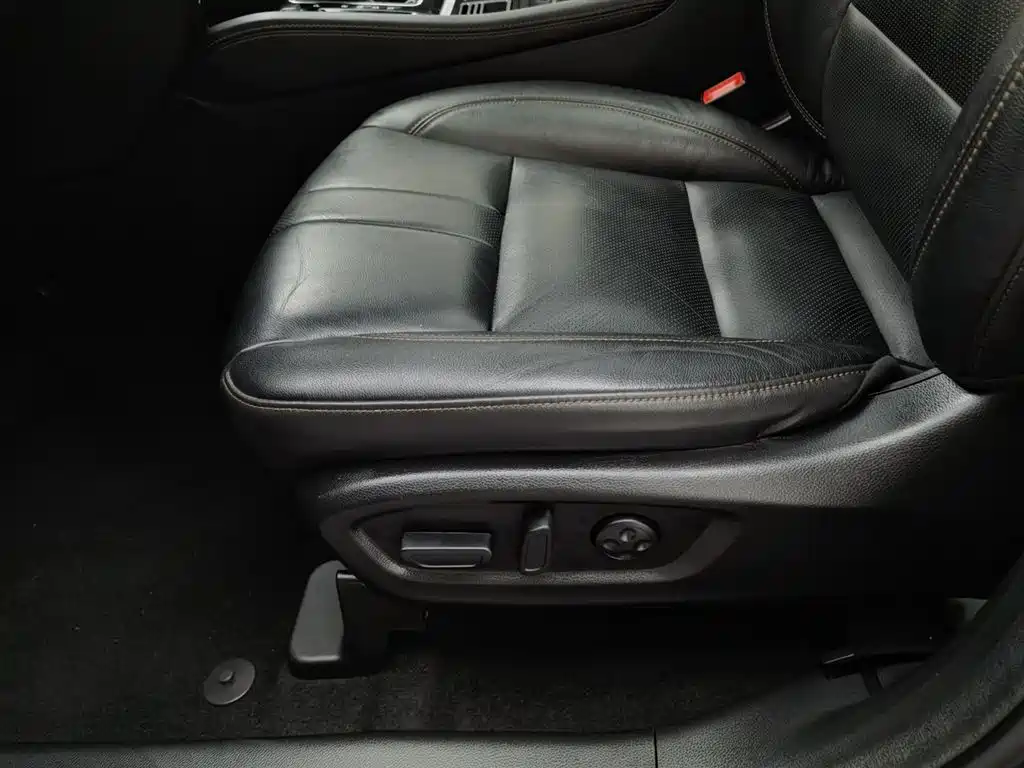 GAC Trumpchi Trumpchi GS8 2017 320T 2WD Luxury Smart Connect (7-seater) фото 20