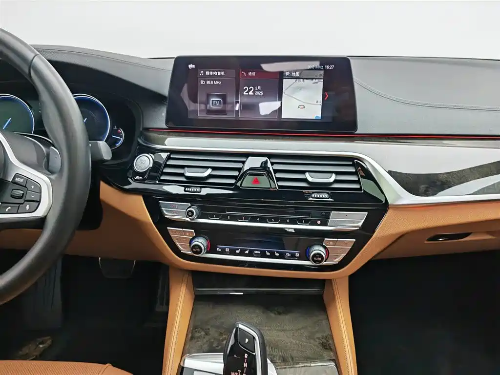 BMW 5 Series 2018 530Li Premium M Sport Package фото 12