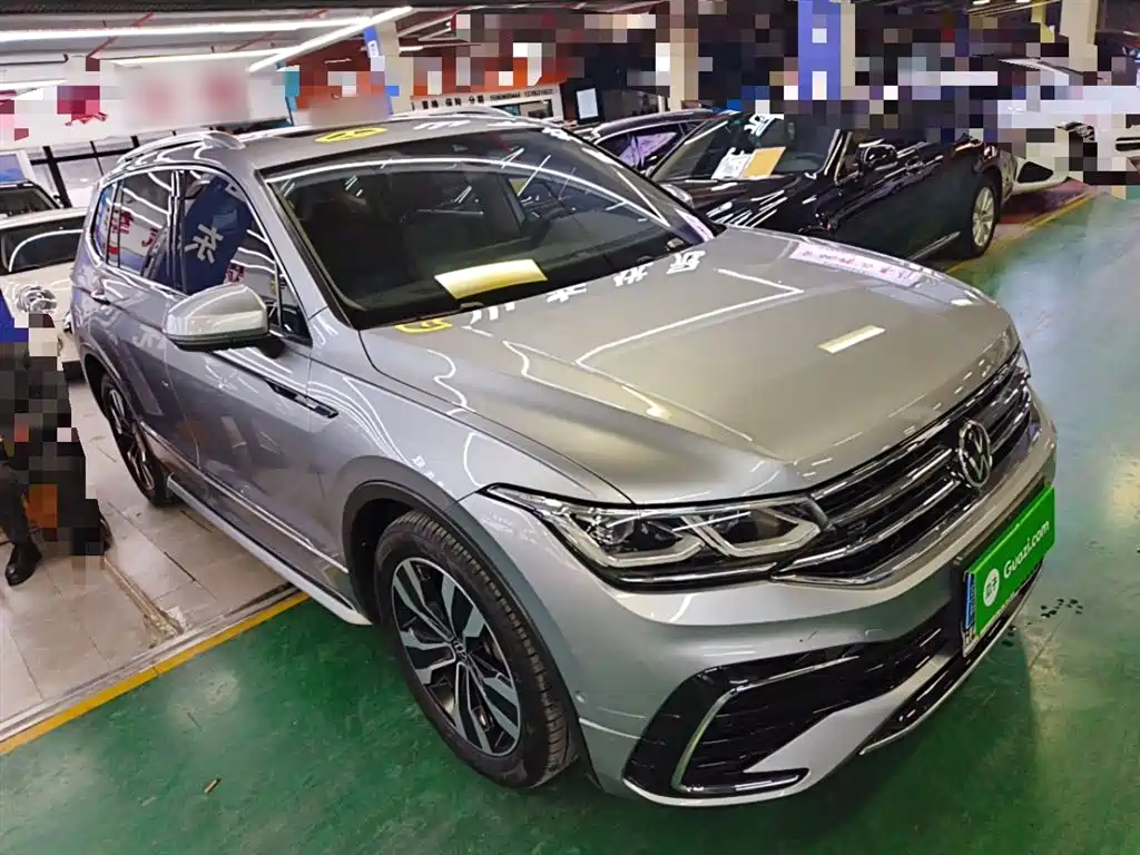 Volkswagen Tiguan L 2022 330TSI Automatic 2WD R-Line Flagship Edition фото 22