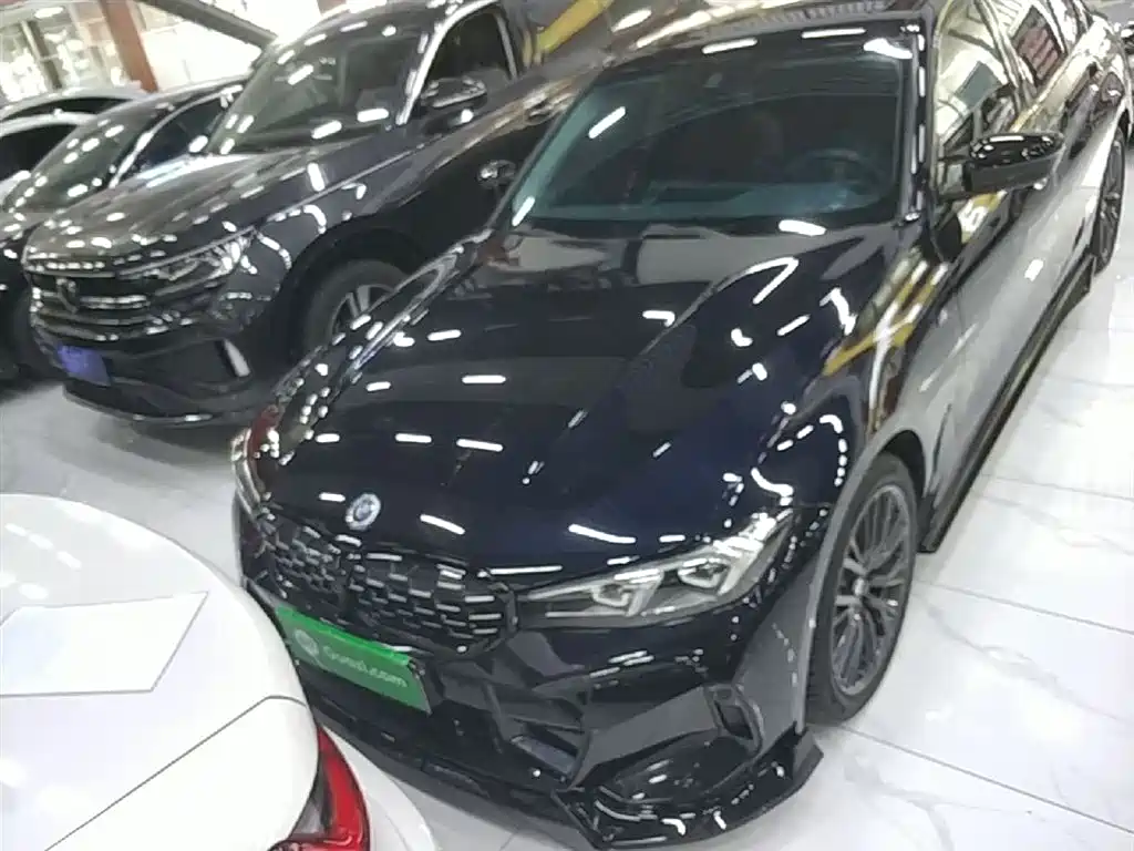 BMW 3 Series 2023 325Li M Sport Black Night Package фото 3