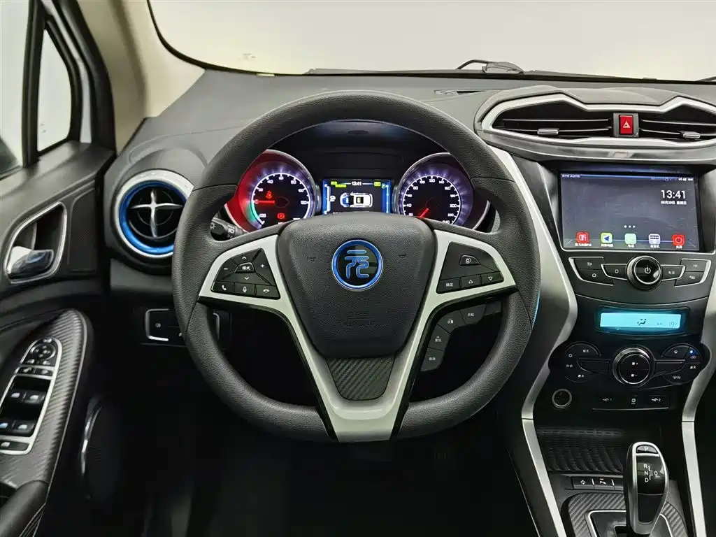 BYD Yuan New Energy 2019 EV360 Smart Connect Premium Edition фото 11