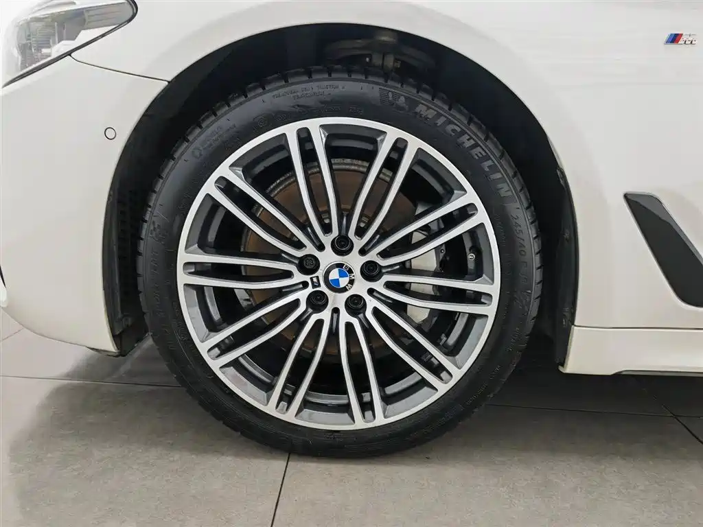 BMW 5 Series 2018 530Li Premium M Sport Package фото 17