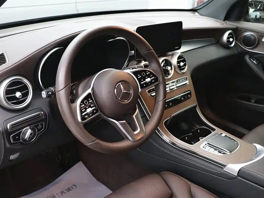 Mercedes-Benz GLC 2020 Facelift GLC 300 L 4MATIC Dynamic фото 13