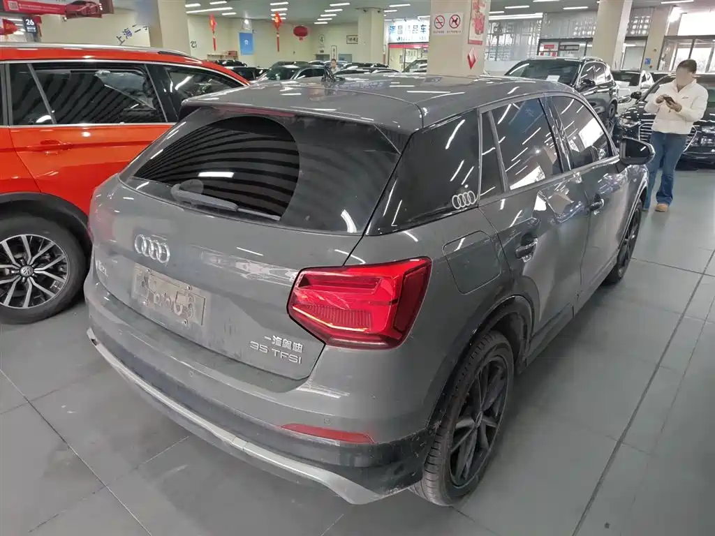 Audi Q2L 2018 35 TFSI Launch Exclusive Edition China VI фото 7