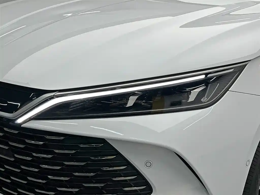 BYD Qin L 2026 Model DM-i 210KM Superior Edition фото 9