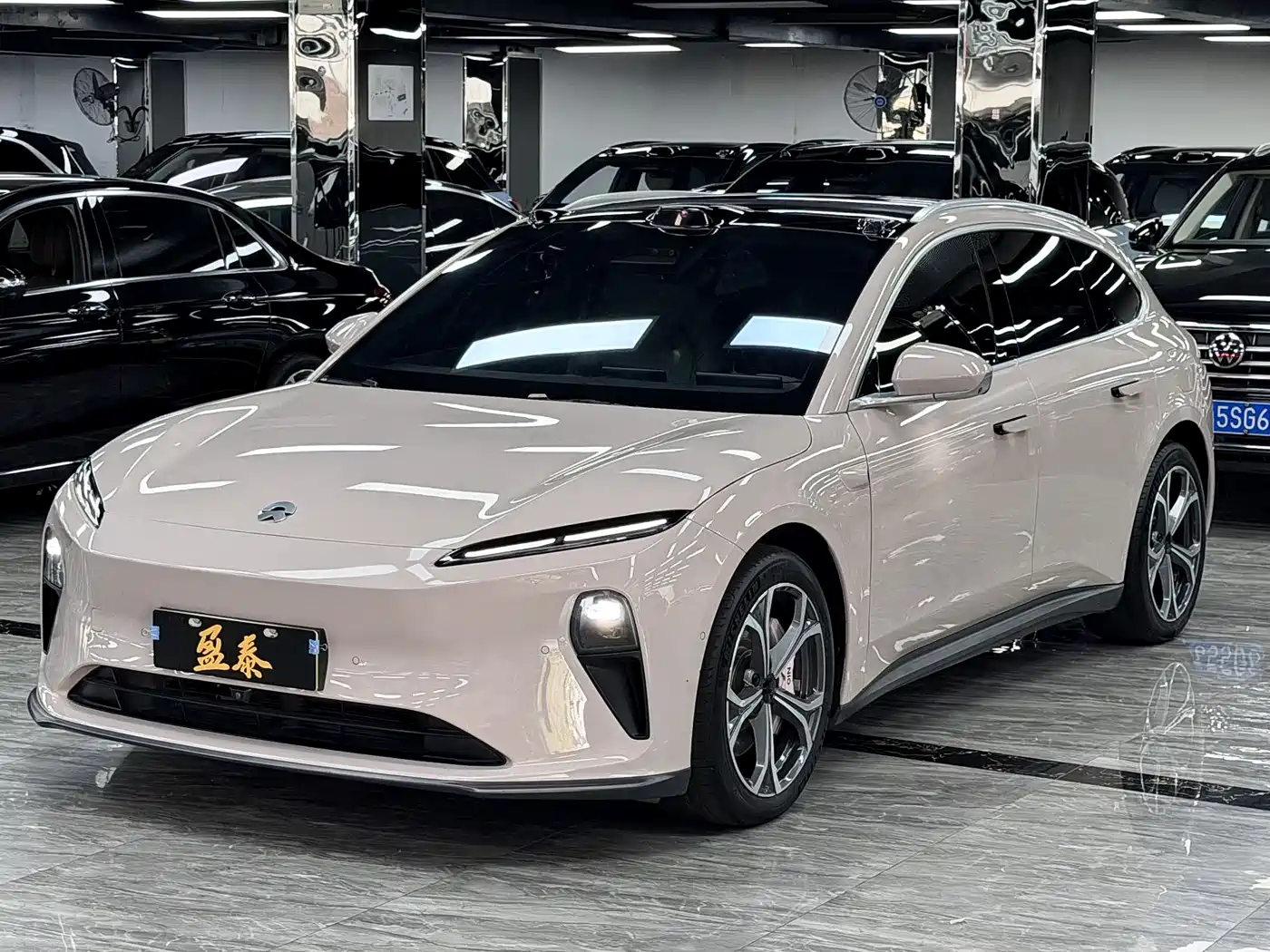 NIO NIO ET5T