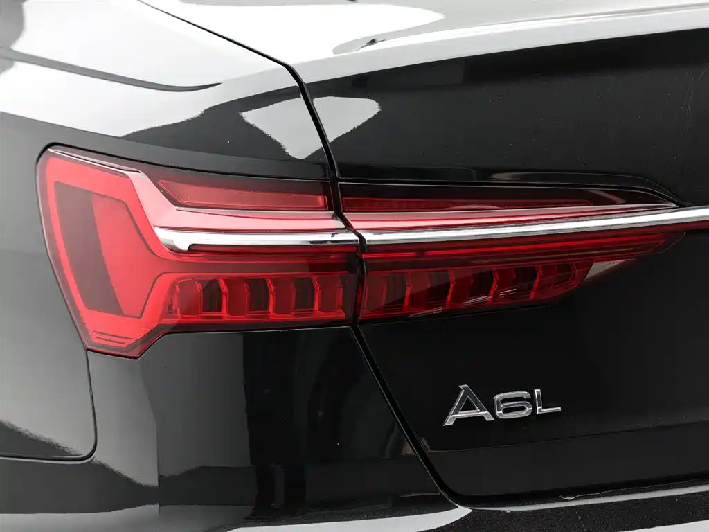 Audi A6L 2019 40 TFSI Luxury Dynamic фото 7