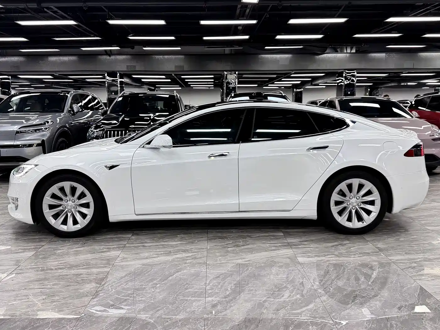 TESLA MODEL S