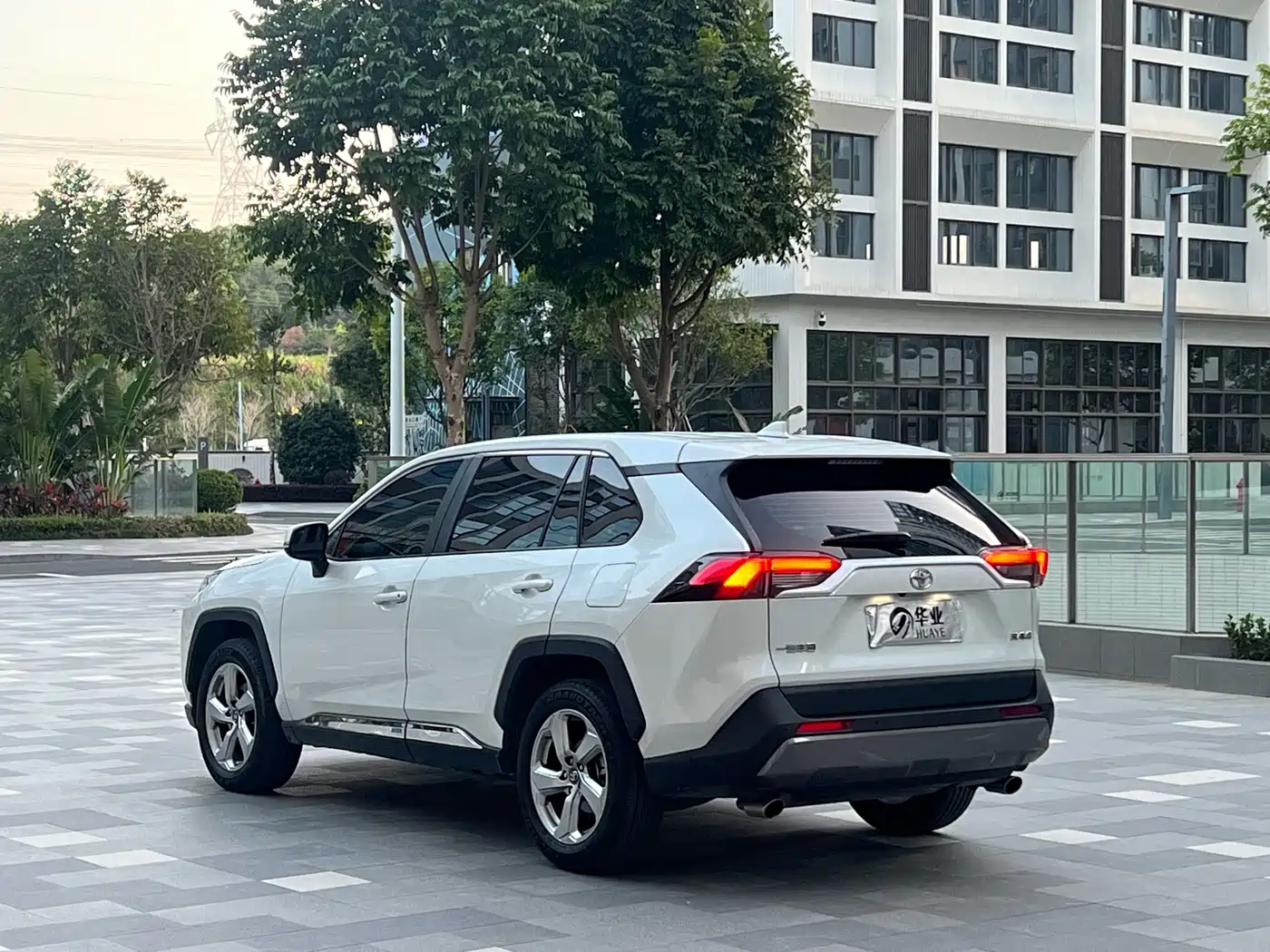 Toyota RAV4 Rongfang 2022 2.0L CVT 2WD Trend Plus Edition фото 11
