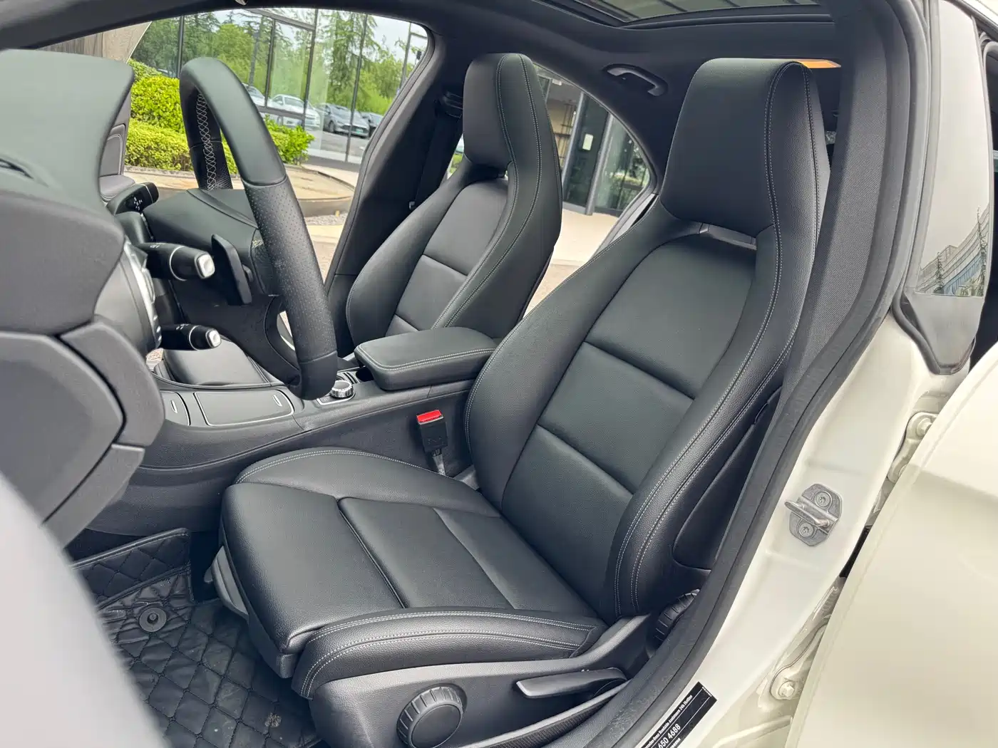 Mercedes-Benz CLA (Import) 2018 CLA 200 Dynamic Edition фото 22