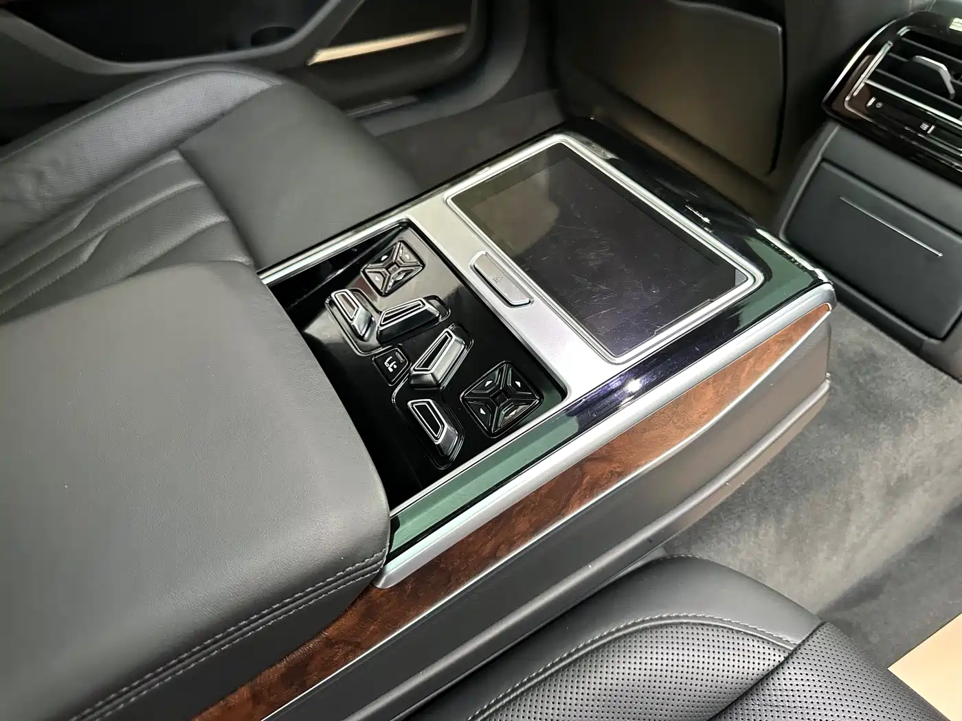 Audi A8 2019 Plus A8L 50 TFSI quattro Luxury фото 16