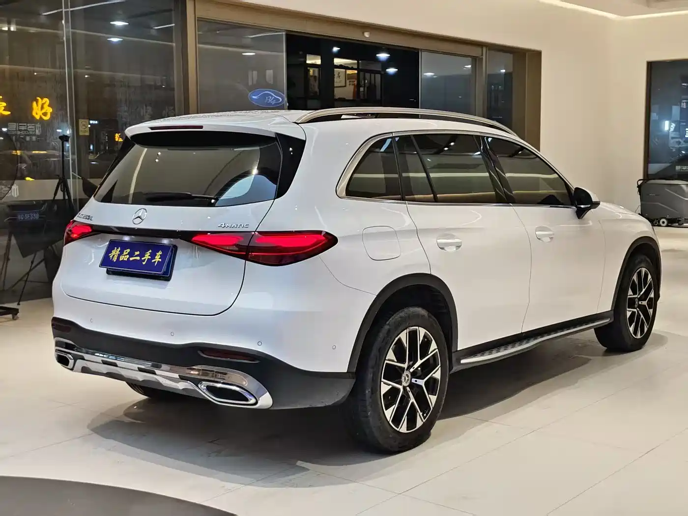 Mercedes-Benz GLC 2024 GLC 260 L 4MATIC Dynamic 7-seater фото 6