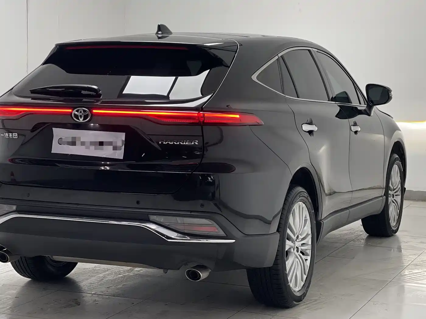 Toyota Lingfang HARRIER 2022 2.0L CVT 2WD Premium Edition фото 24