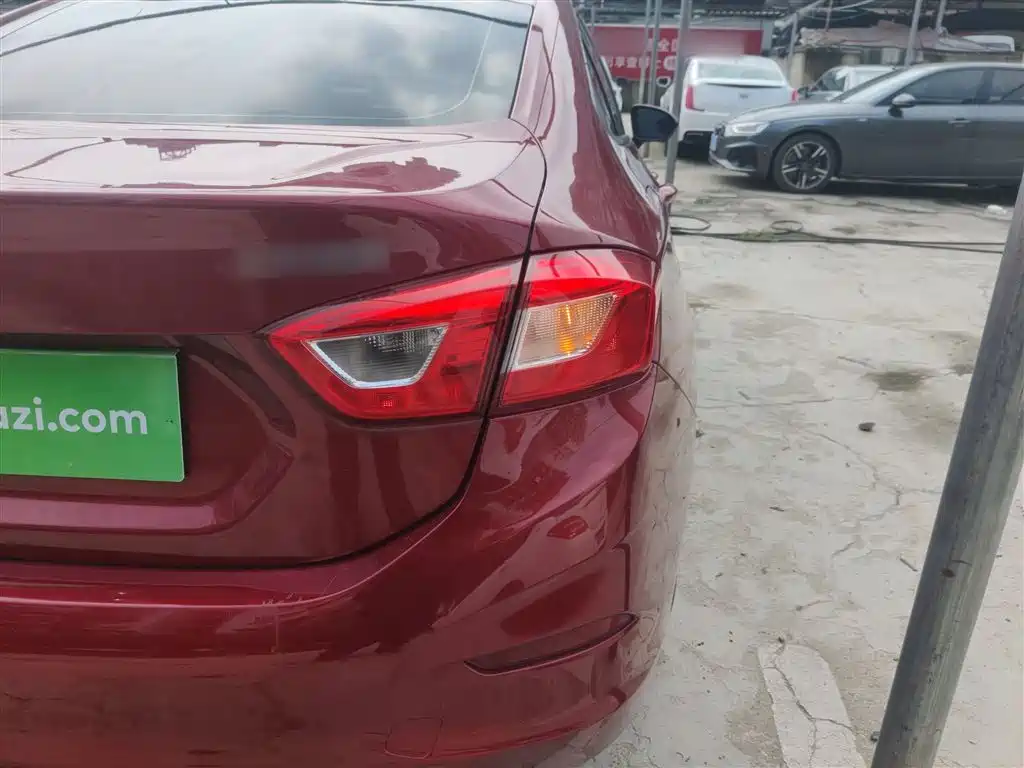 Chevrolet Cruze 2018 320 Automatic Pioneer Sunroof Edition фото 8