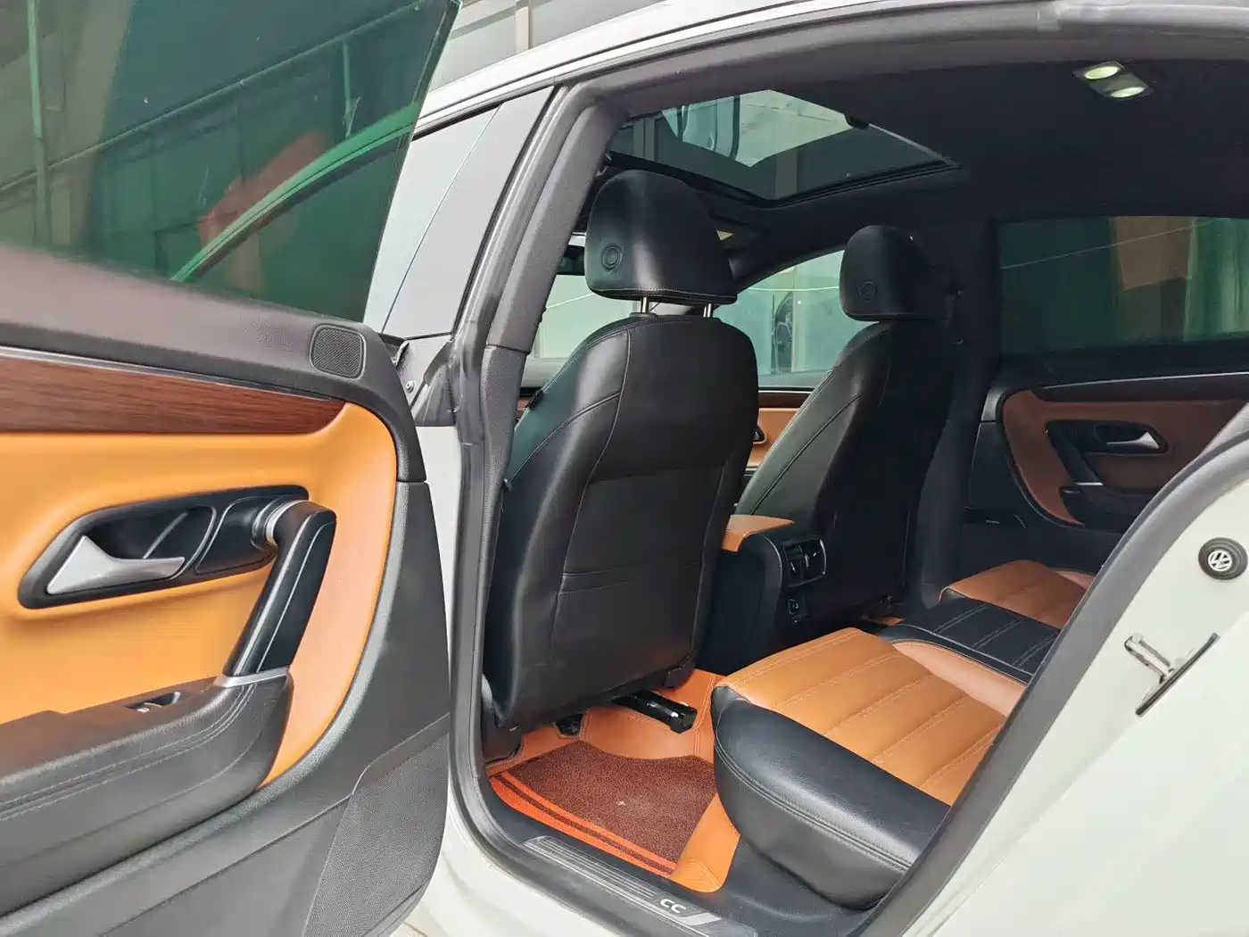 Volkswagen FAW-Volkswagen CC 2016 Model 1.8TSI Luxury фото 9