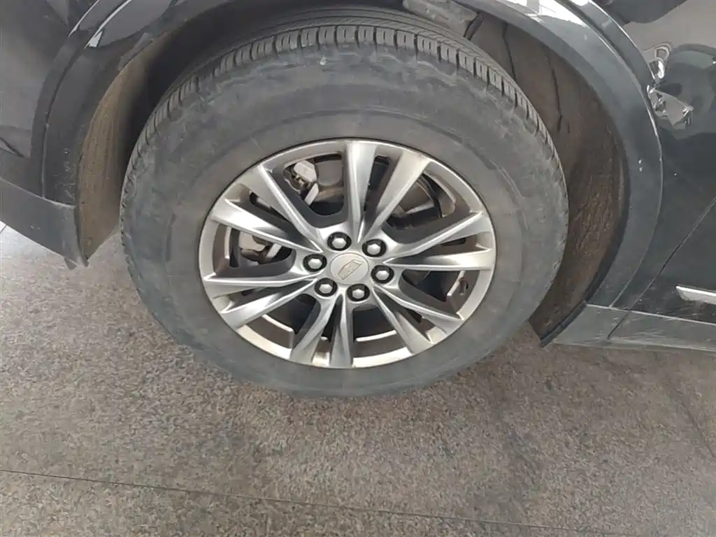 Cadillac XT5 2020 28T Luxury Model фото 23