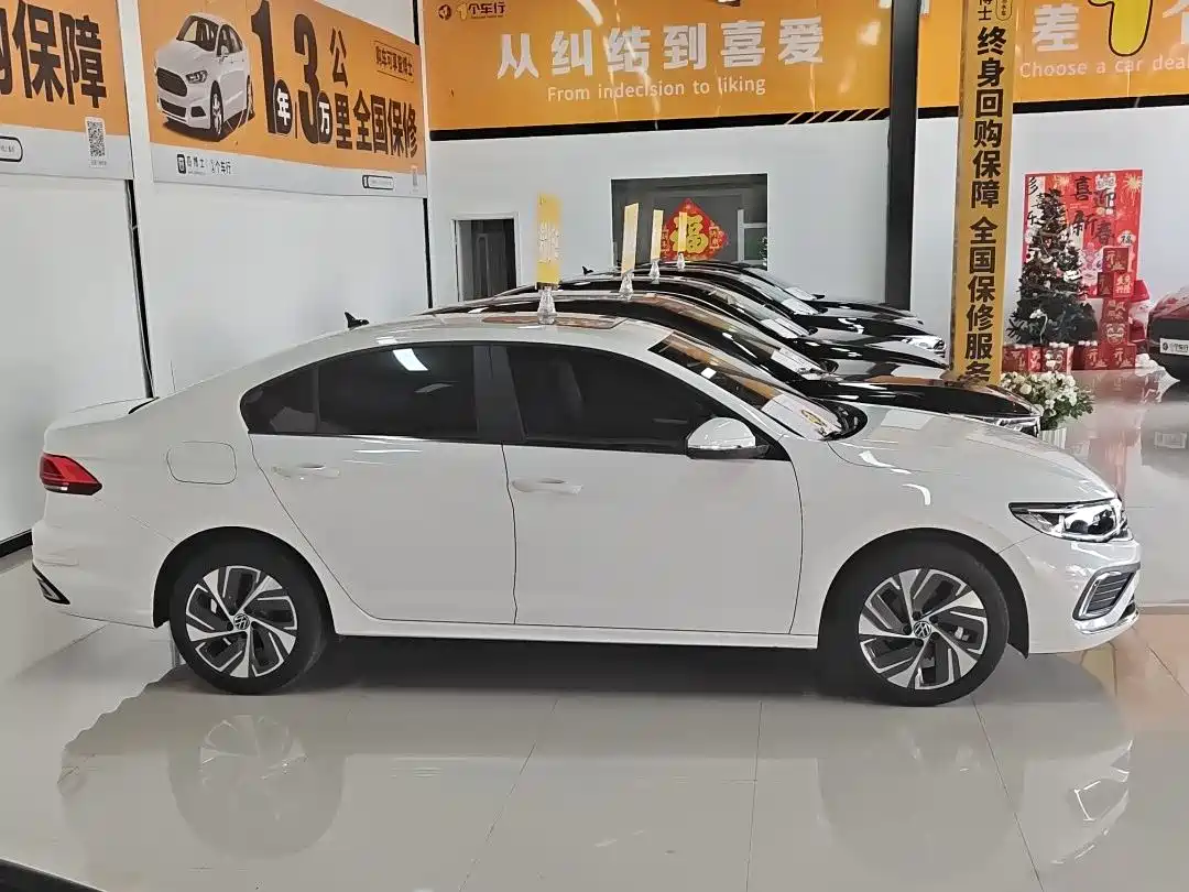 Volkswagen Bora 2025 200TSI DSG Joy Ride Navigation Edition фото 3