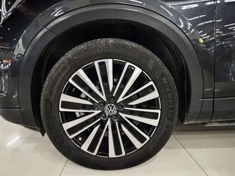 Volkswagen Talagon 2023 330TSI Luxury Touring Edition фото 20