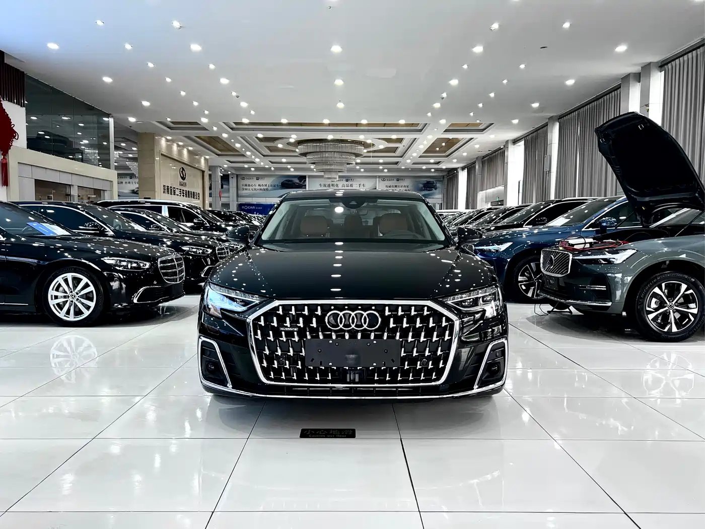 AUDI A8