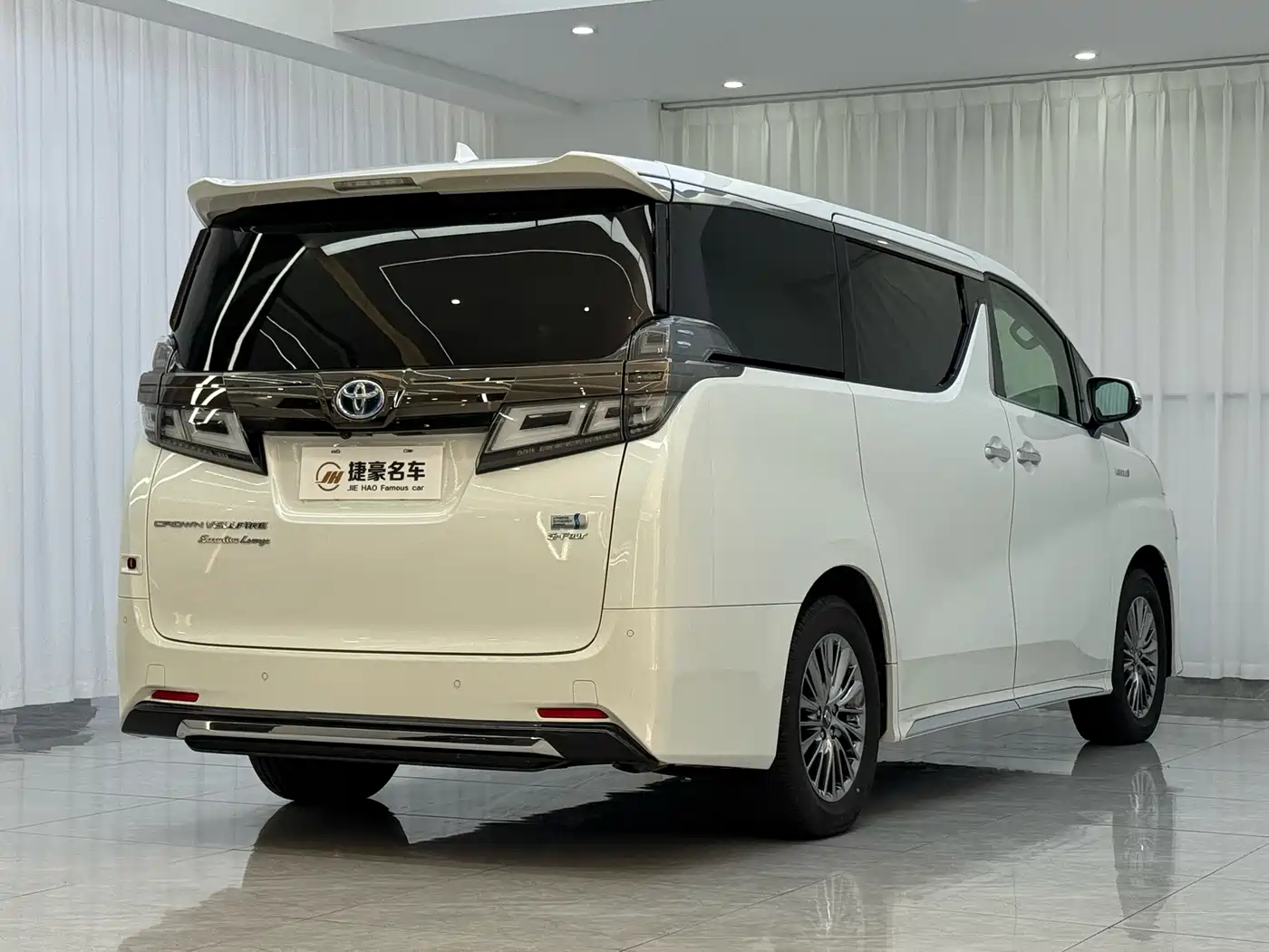 Toyota Vellfire 2023 Crown Hybrid 2.5L HV Ultimate фото 13