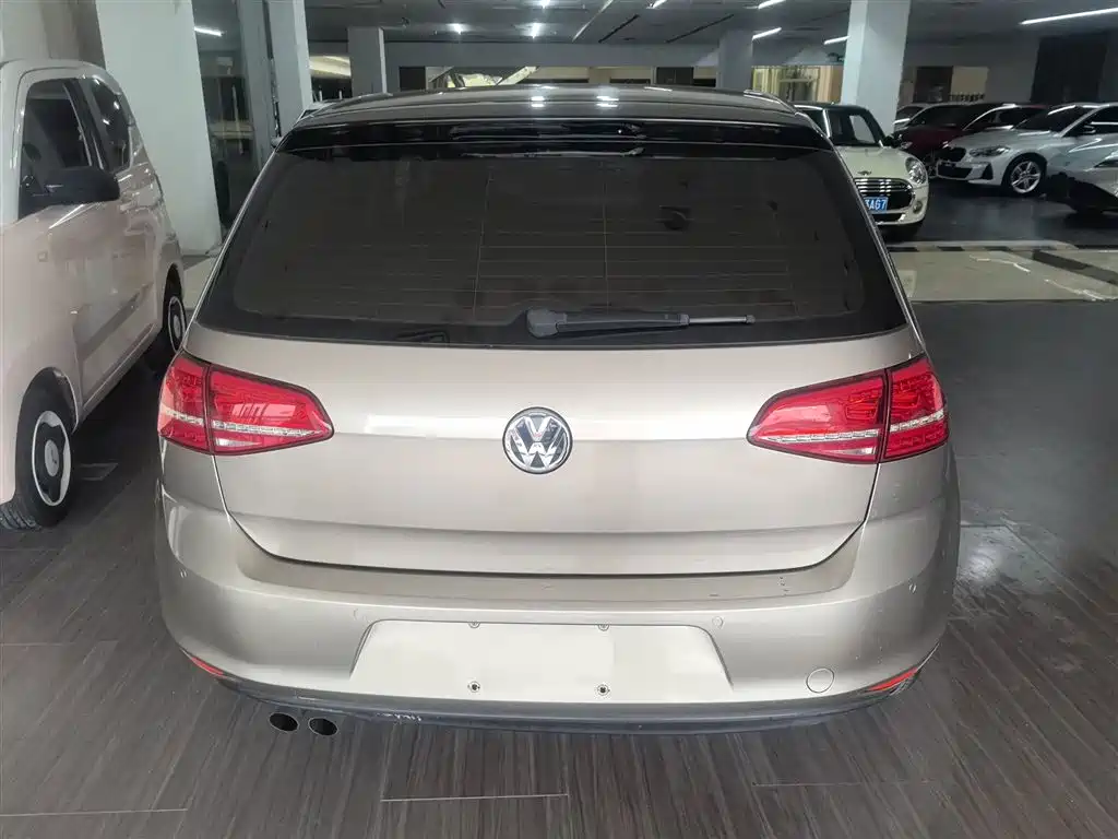 Volkswagen Golf 2016 230TSI Automatic Comfort фото 6