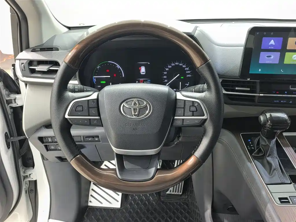 Toyota Sienna 2021 2.5L Hybrid Comfort Edition фото 16