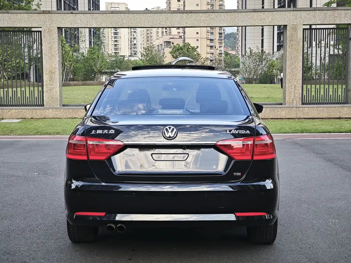 Volkswagen Lavida 2013 Facelift 1.4TSI DSG Comfort фото 5