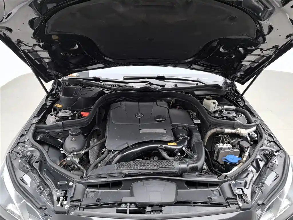 Mercedes-Benz E-Class 2015 Facelift E 260 L Sport фото 6