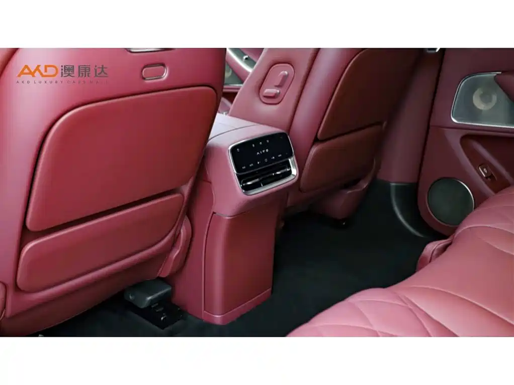 AITO Wenjie AITO M8 2025 Model Extended Range Ultra Edition 53.4kWh 5-Seater фото 9