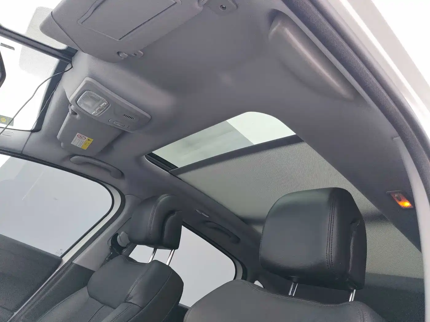 Peugeot 3008 2015 1.6THP Automatic Top Style Edition фото 16