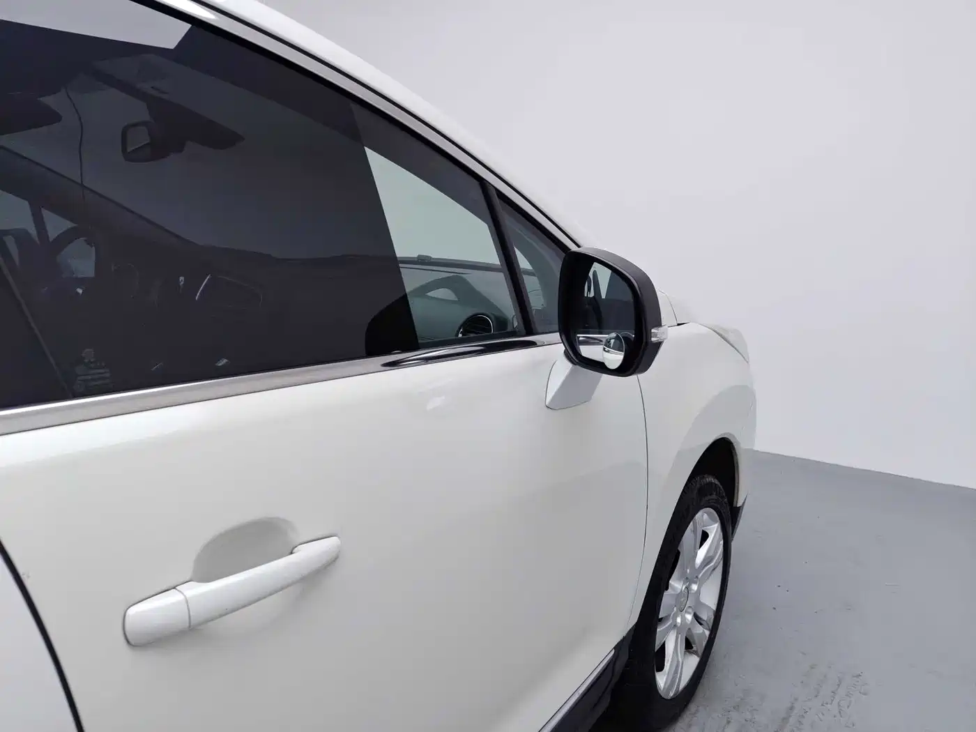 Peugeot 3008 2015 1.6THP Automatic Top Style Edition фото 20